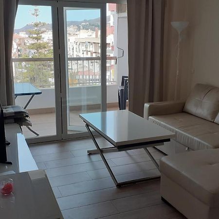 Amplío piso al lado de la playa en Nerja Exterior foto
